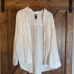 GAP White Flowy button down